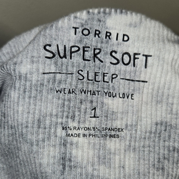 Torrid Super Soft Sleep Tank Women's Size 1 - Picture 4 of 4